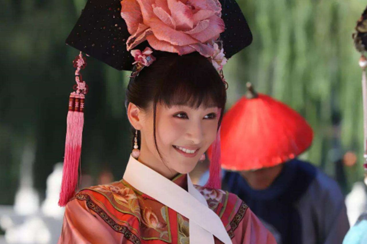 Цзо чжуань дорама. Цзо чжуань дорама. Сказание о хао лань дорама. Китайская тиара императора. Легенда о чжэнь хуань кадры.